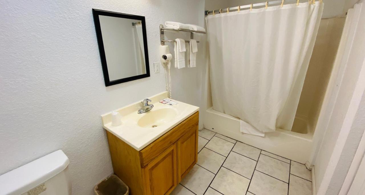 Budget Inn & Suites Freer Exterior foto
