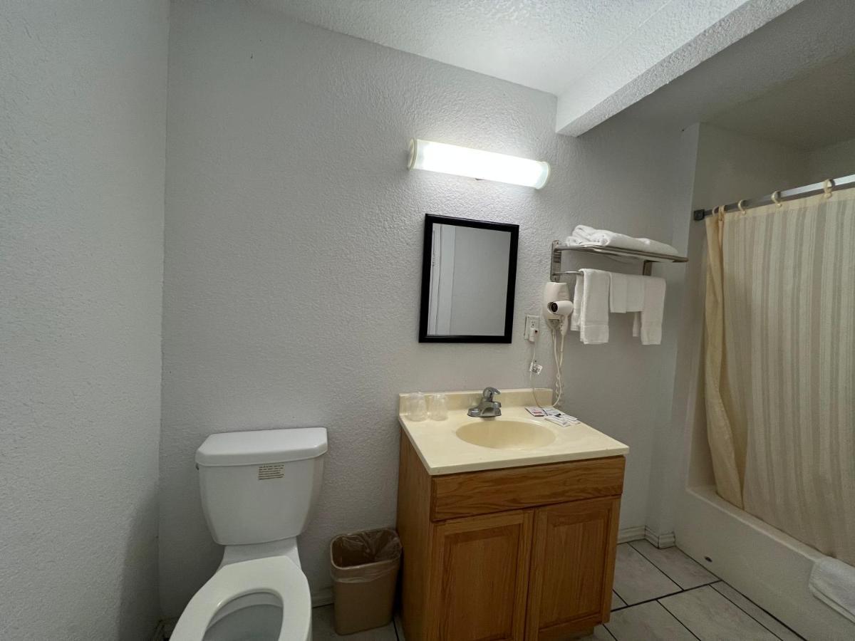 Budget Inn & Suites Freer Exterior foto